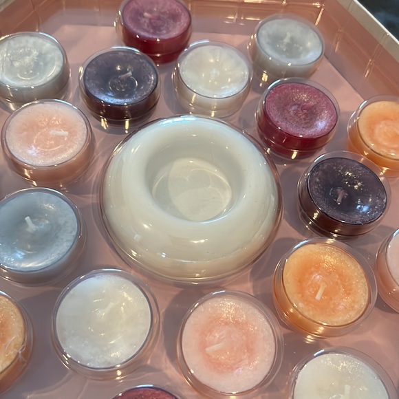 YANKEE CANDLE TEA CANDLE SET - Picture 3 of 6